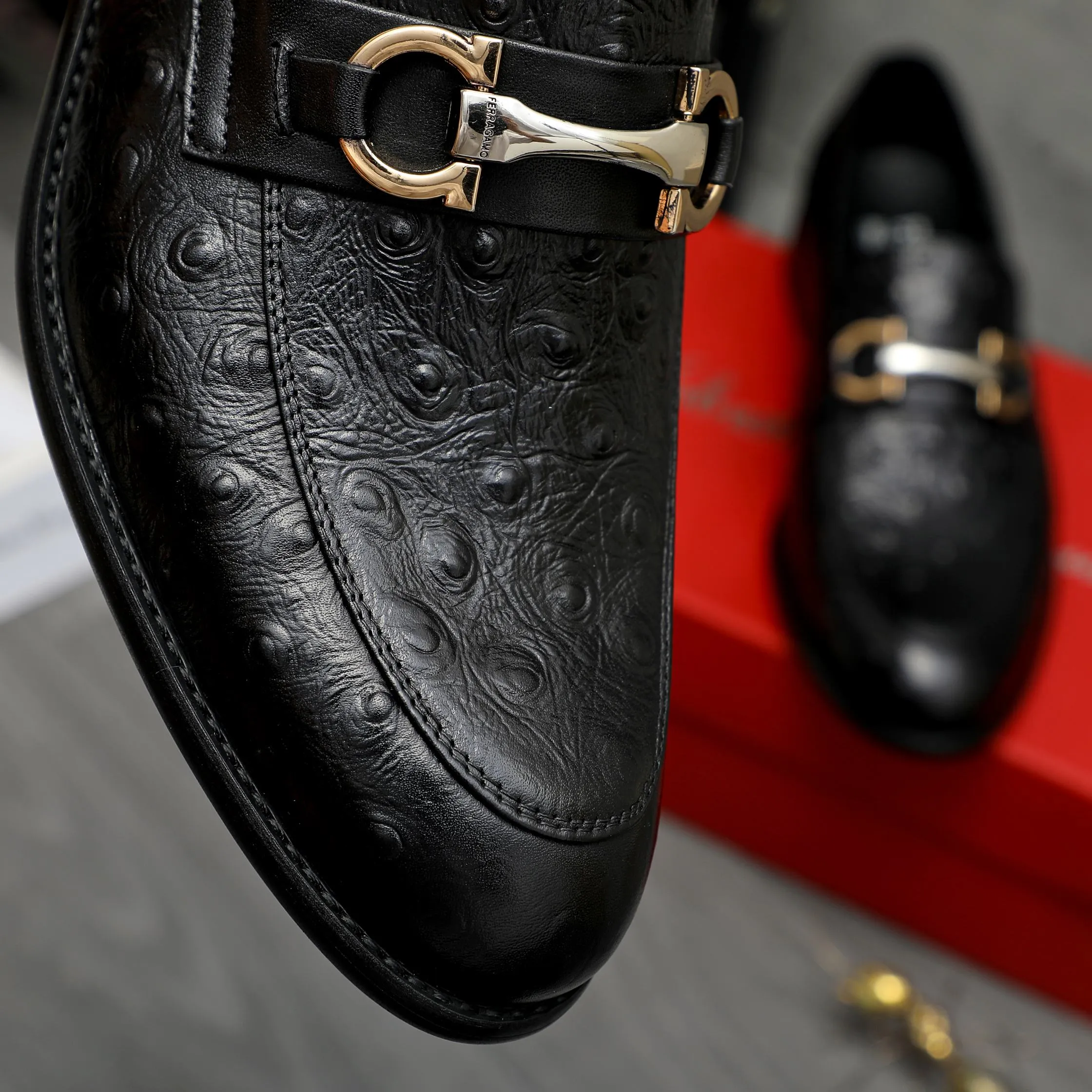 Men's shoes 💰420 Product trademark: Ferragamo "Ferragamo" business slip-on leather shoes Regular size: 39-45 (38.46 custom-made, non-returnable) Product materials: Selected ostrich pattern cowhide upper, sheepskin lining, original rubber outsole